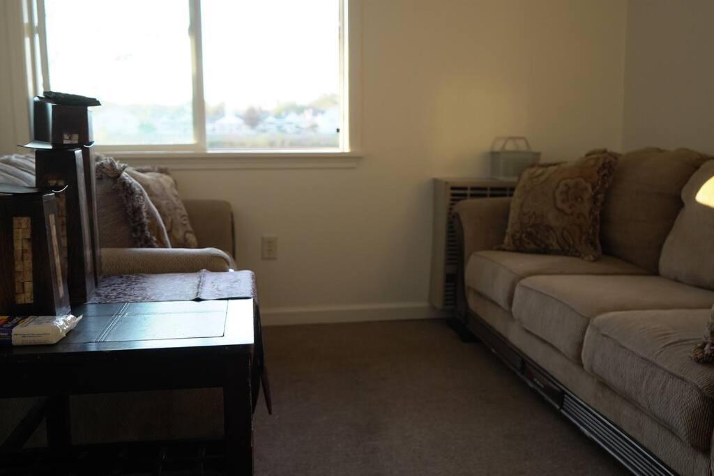 Queen Bed Beautiful Sunset W River View Fast Wifi Apartment Troy Exterior photo